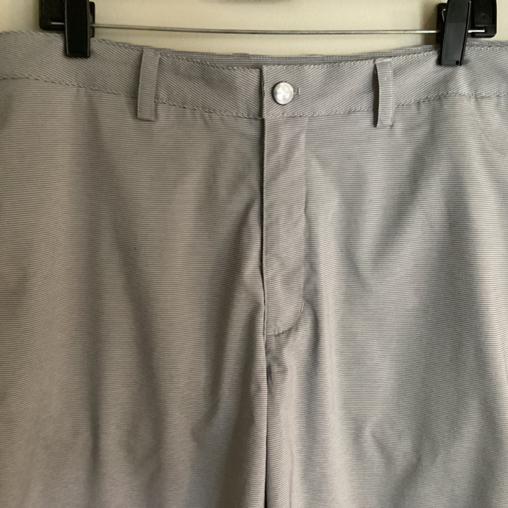 Men’s Lucky Brand Shorts Gray and White Striped Pockets Size 36” Inseam 10” EUC - Picture 2 of 11